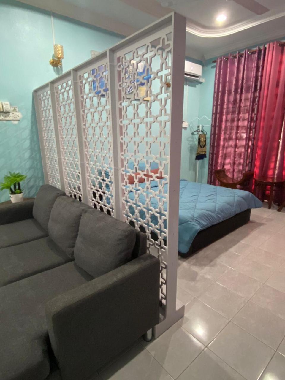 Seri Idaman Guest House  Pasir Mas Bagian luar foto